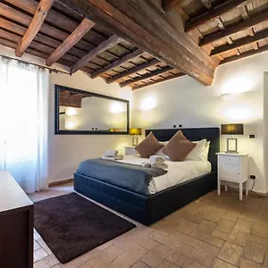 Deza Cozy Place In Monti Appartamento