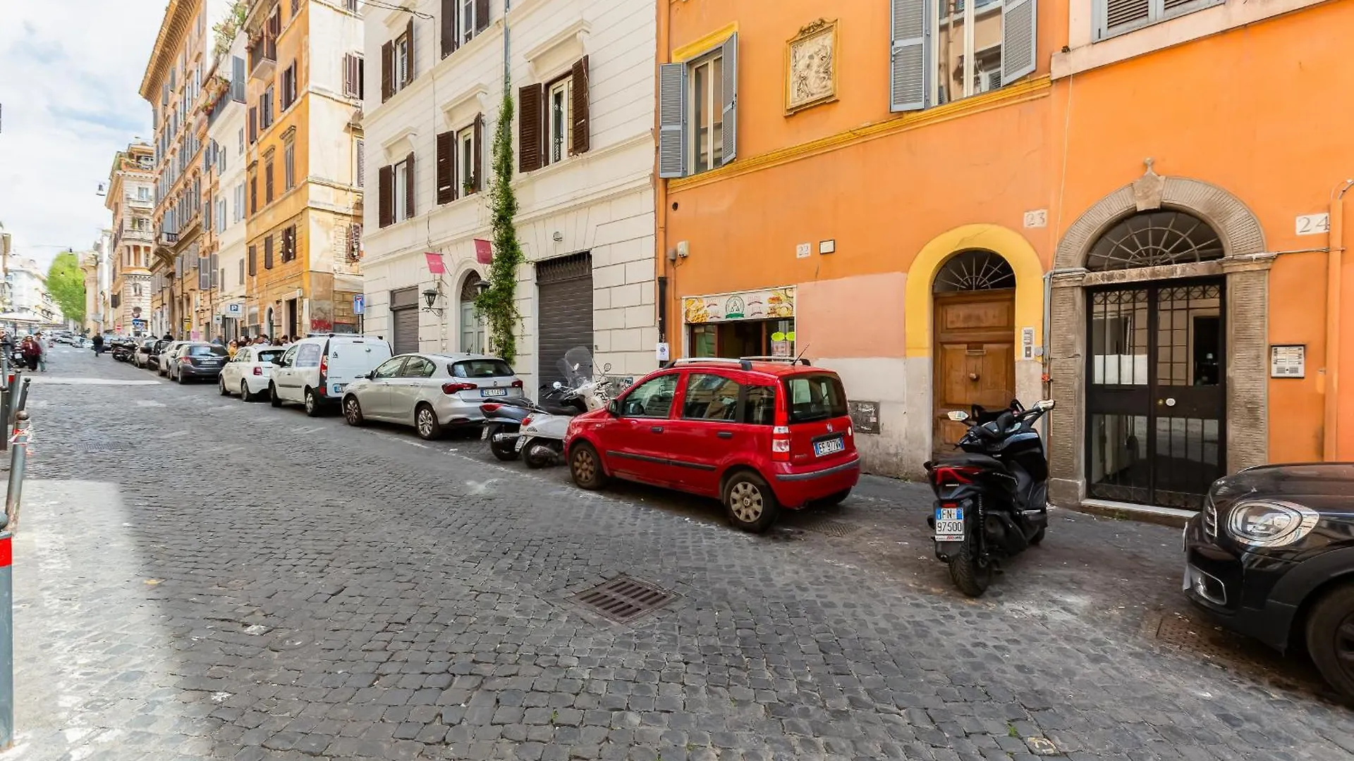 Urbana 24 Apartment Rome